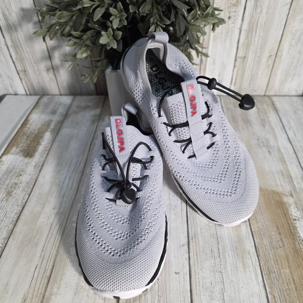 DLGJPA Womens Water Shoes Light Gray Mesh Quick Dry Aqua Sneakers Size 37 EU